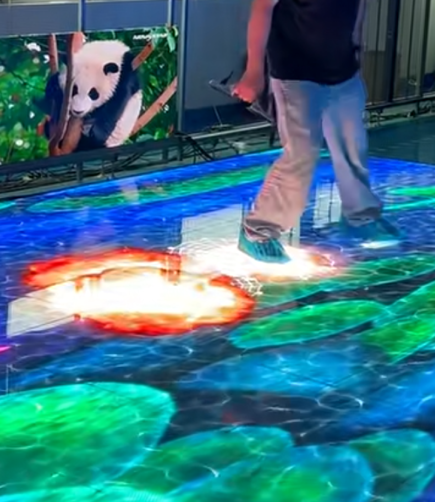 文旅新体验！地砖互动屏让场景“活”起来